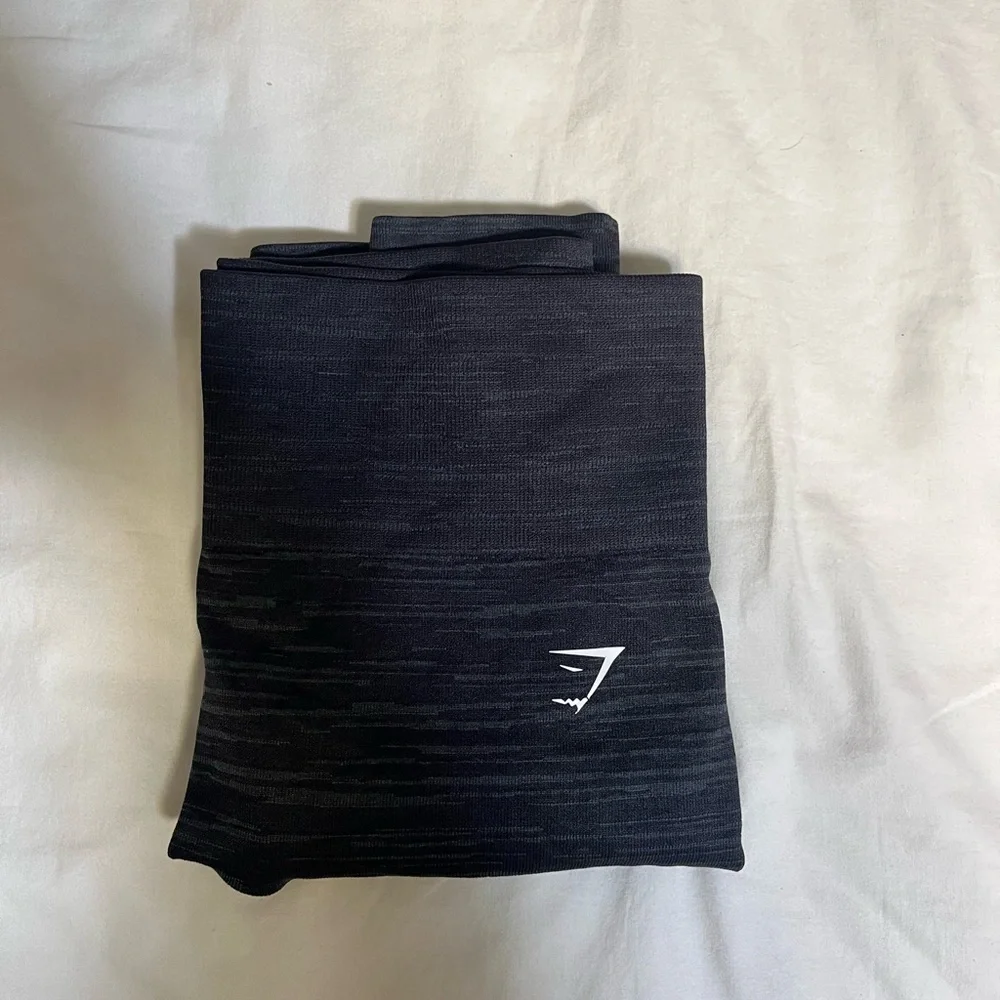 Gymshark - Adapt Marl Seamless Leggings (Black/Smokey Gray) SMALL - Picture 3 of 3